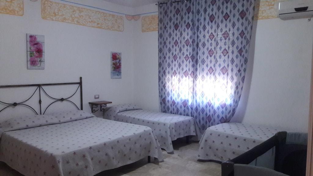 Affittacamere Il Laghetto Синискола Экстерьер фото